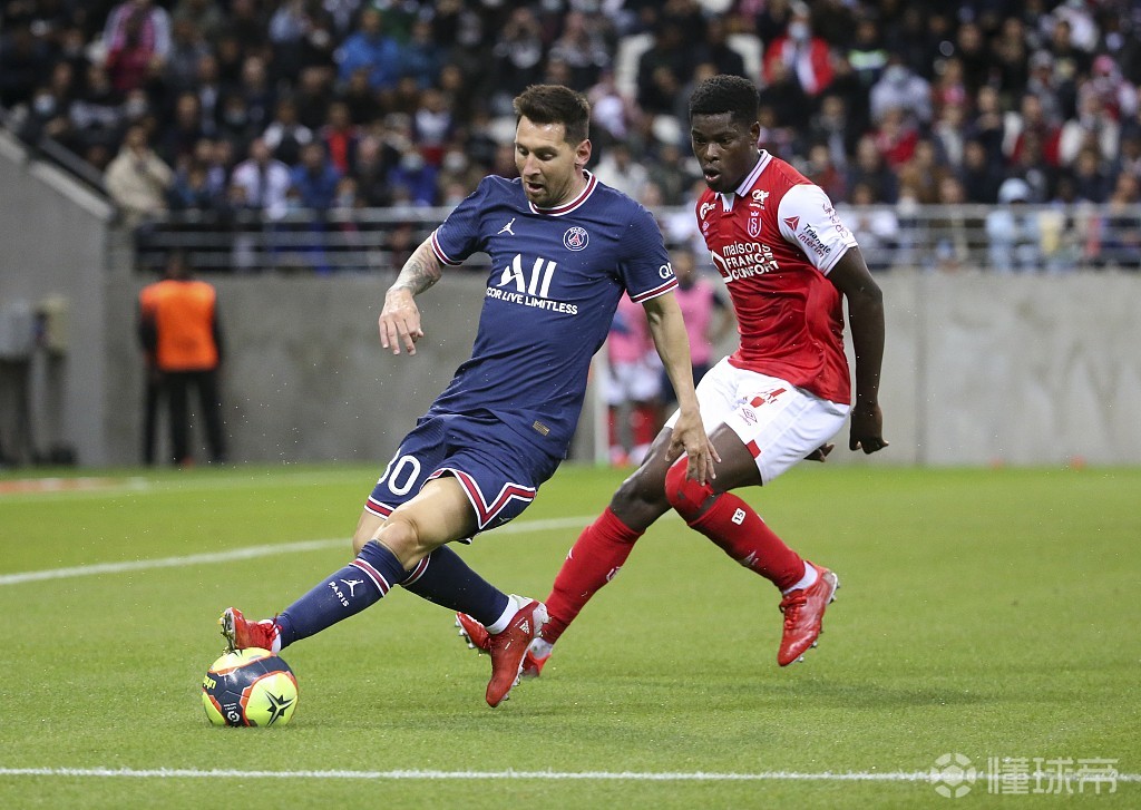 关于关键时刻体能课后，斯图加特迎来里程碑备战荷甲，更衣室稳定，赛季目标并未改变的信息