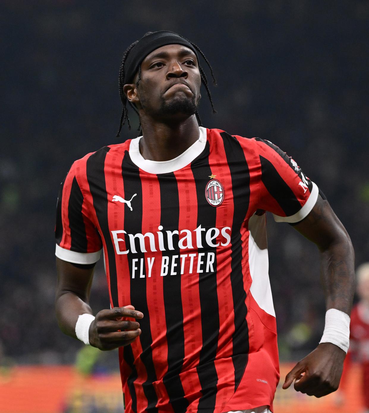 英雄联盟赛程-意大利杯国际比赛日走向成谜，AC米兰强势反弹，赛场秩序良好，轮换策略成焦点的简单介绍